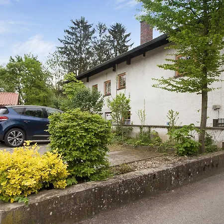 Haus Maria بيت للعطل